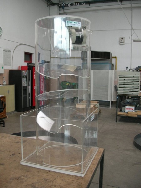 Espositore in Plexiglass per pompe